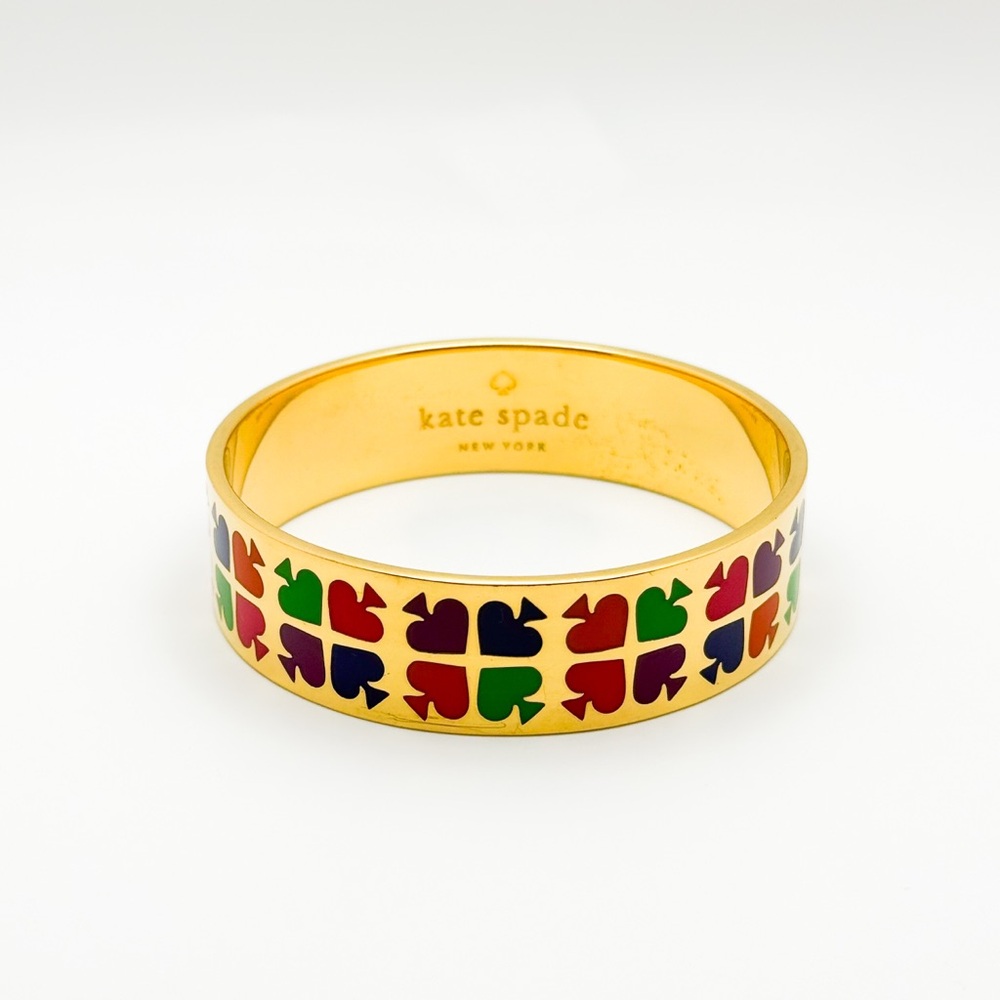 ♠️ Kate Spade ♠️ “Play Your Cards Right” Gold Bangle with Colorful Spade design - Picture 4 of 14